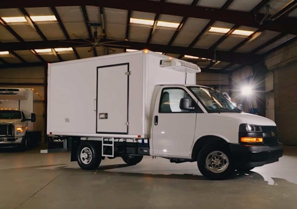Van Truck vs. Trailer Truck: Understanding the Differences - Van Truck ...