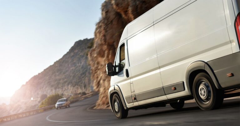 Van Truck vs. Trailer Truck: Understanding the Differences - Van Truck ...