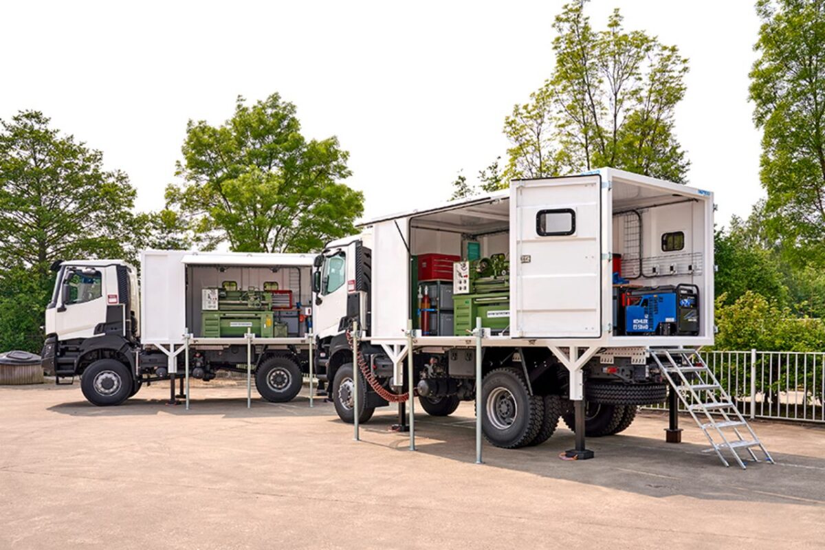 Mobile workshop truck