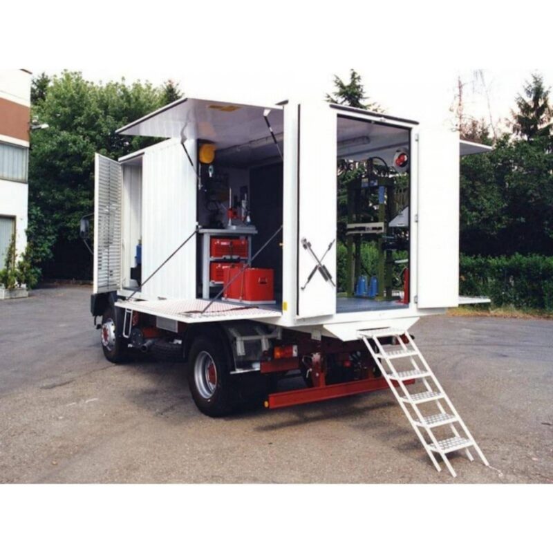 Mobile workshop truck (2)