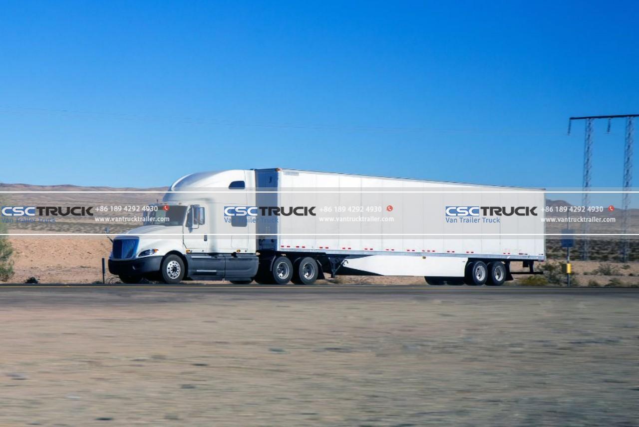 How Does a Dry Van Cargo Truck Ensure Secure Transportation of Goods