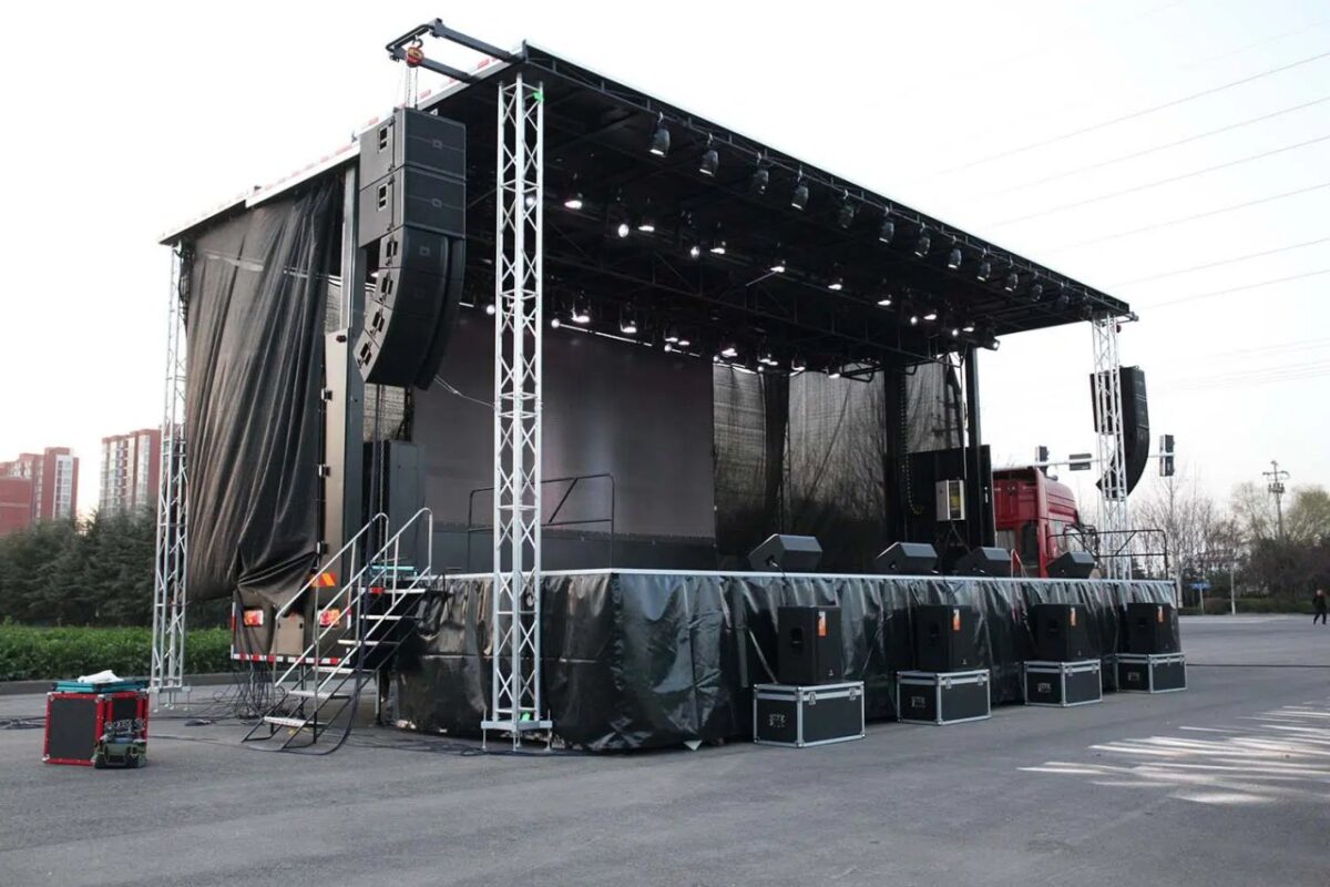 mobile stage truck