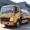 HOWO 4 Ton Asphalt Distributor Truck Right