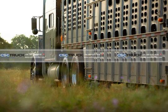 Livestock trailer