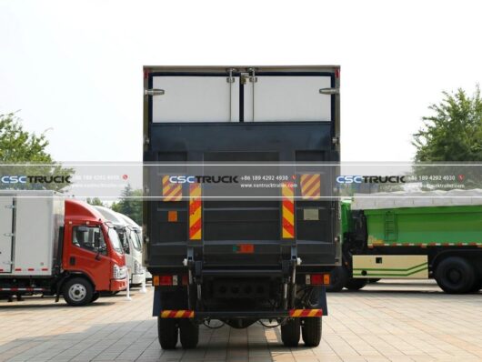 Foton 10 Meter Refrigerated Box Truck Back