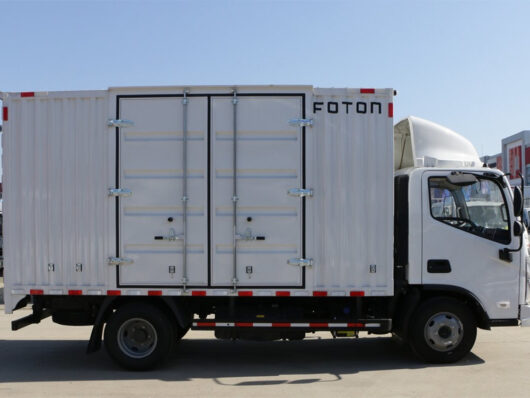 Foton 18 CBM Dry Van Cargo Truck Body View