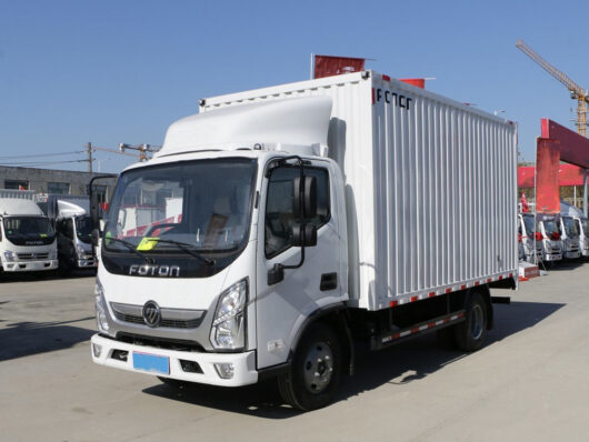 Foton 18 CBM Dry Van Cargo Truck Side