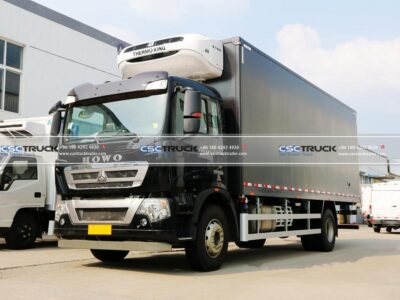 HOWO 10 Meter Refrigerated Truck Side