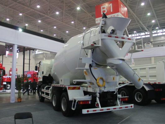 Hino 6 CBM Concrete Mixer Truck Back