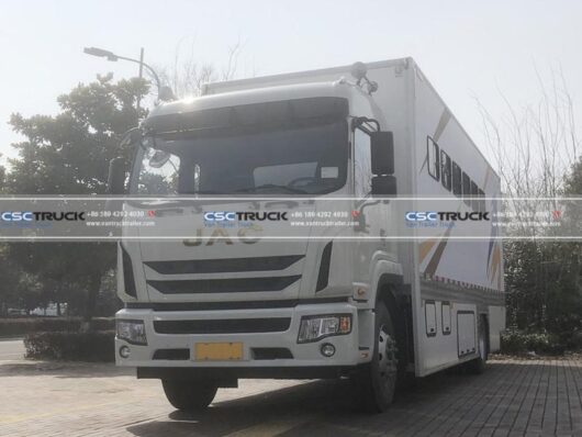 JAC 10 Meter Livestock Horse Transportation Truck Tractor