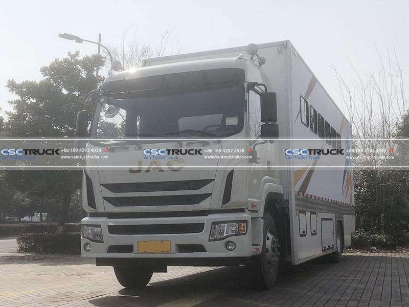 JAC 10 Meter Livestock Horse Transportation Truck Tractor JAC 10 Meter Livestock Horse Transportation Truck Tractor