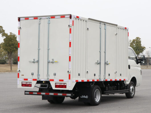 JAC 12 CBM Dry Van Cargo Truck Side View