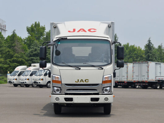 JAC 4 Meter Cargo Dry Van Truck Tractor