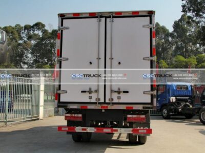 JAC 4 Meter Refrigerator Box Truck Back