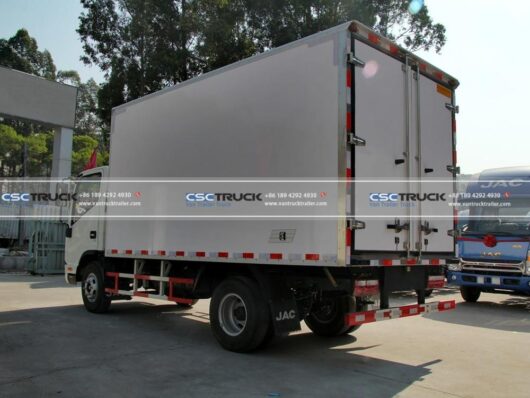 JAC 4 Meter Refrigerator Box Truck Box Back