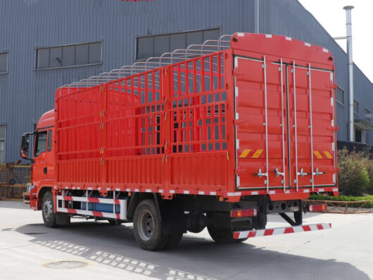 SINOTRUK 8 Meter Caged Box Cargo Truck Body