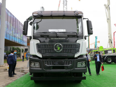 Shacman 8 CBM Concrete Mixer Transport Truck Tractor Side
