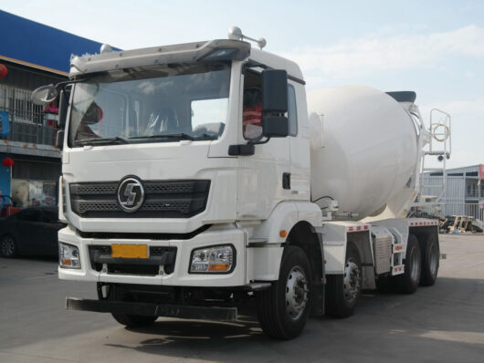 Shacman 8 CBM Concrete Mixer Truck Left