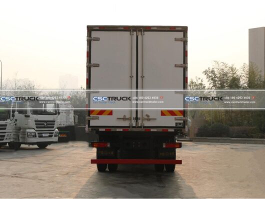 Shacman 9 Meter Refrigerated Truck Box Back