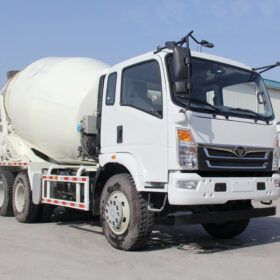 Sinotruk 6 CBM Concrete Mixer Truck