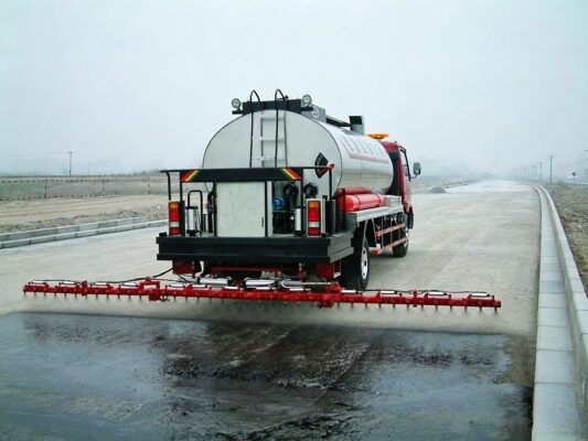 Asphalt Distributor Truck
