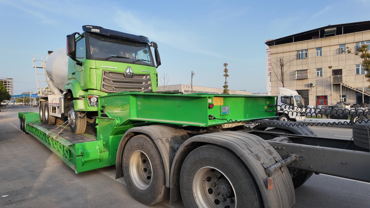Lowbed trailer