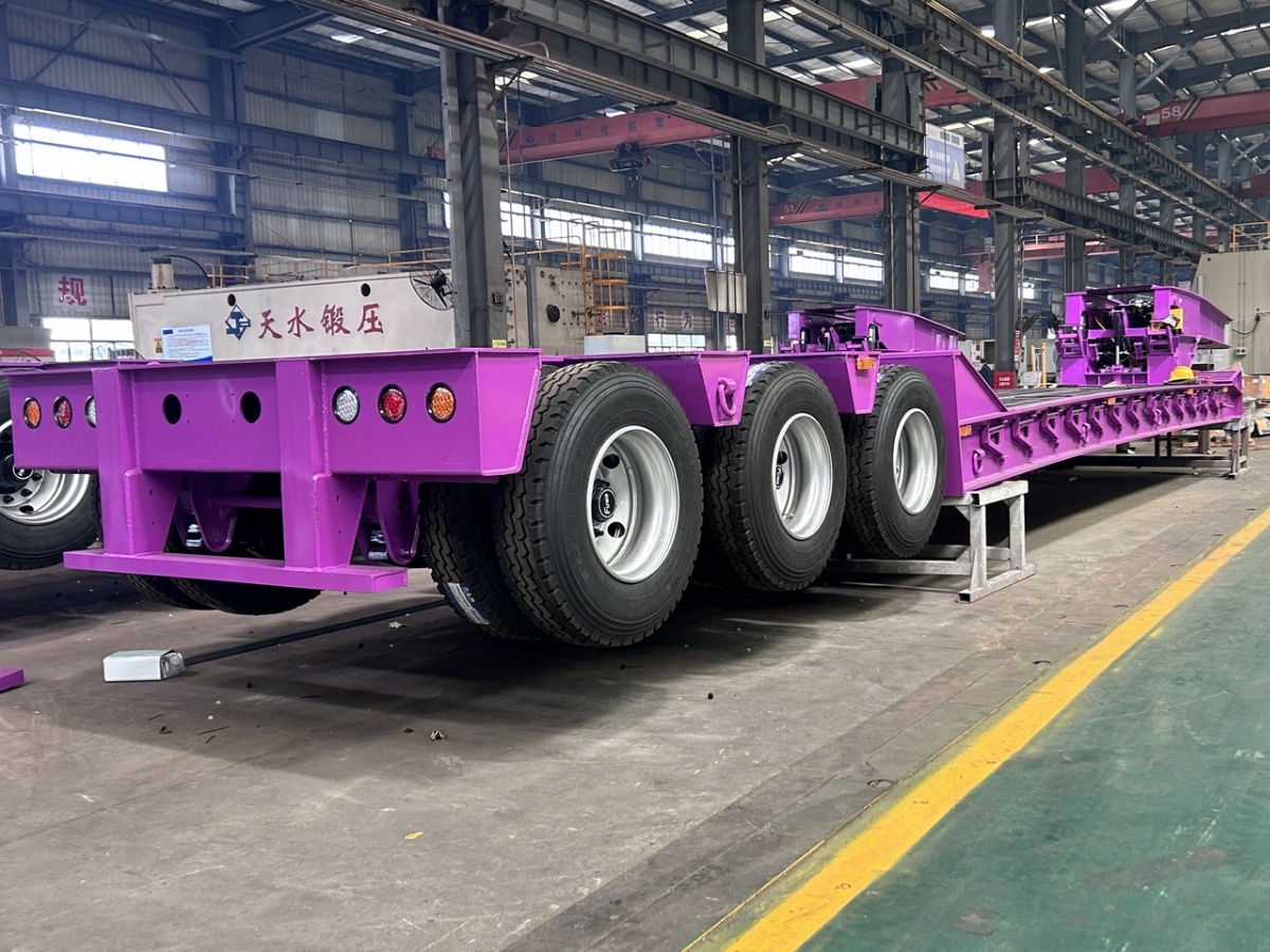 2 80T Hydraulic Gooseneck Detachable Lowboy Trailer